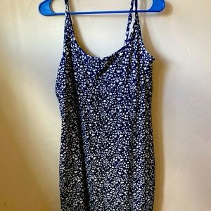 Old Navy Strappy Flower Design Dress